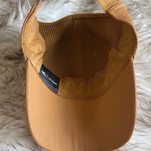 Ivy park cap - Picture 4 of 4